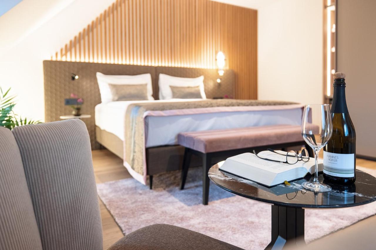 Hotel Turmhof Gumpoldskirchen Eksteriør billede