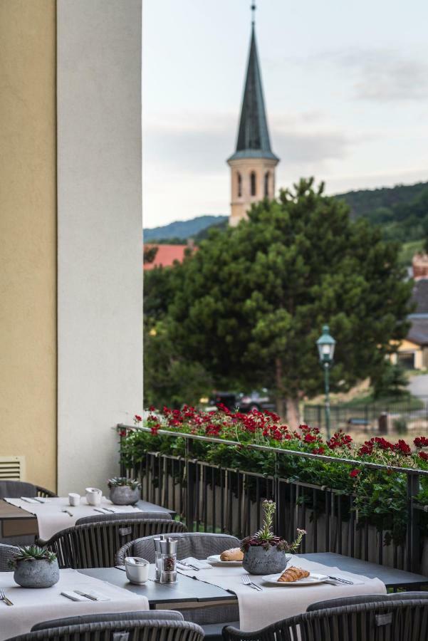 Hotel Turmhof Gumpoldskirchen Eksteriør billede